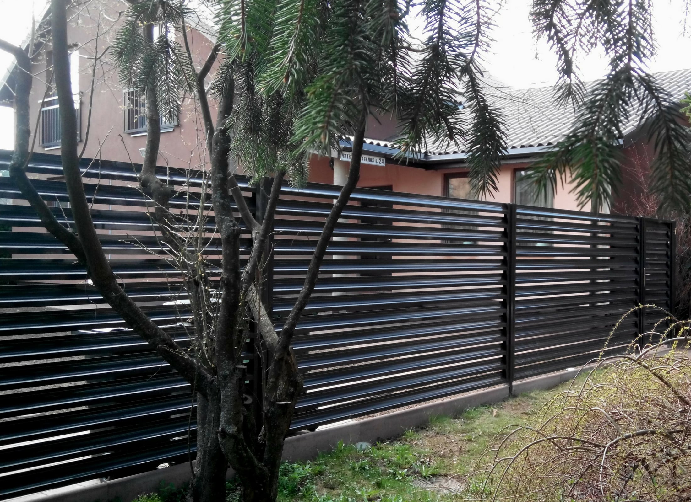 tvoros-balkonu-tureklai-vartai-is-aliuminio